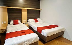 Reddoorz Near Southwestern University